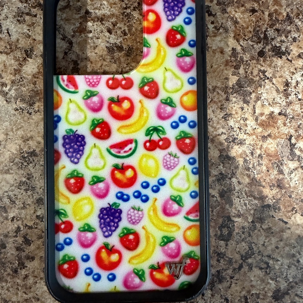 Colorful Patterned Phone Cases Set - Picture 3 of 7